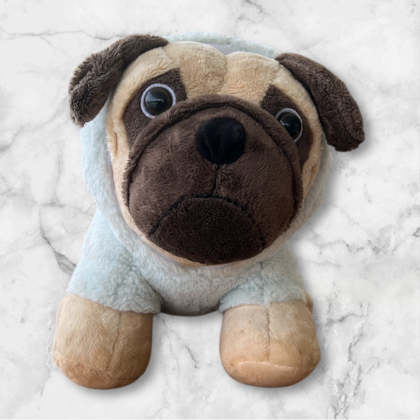 Peluche pug saco azul